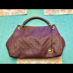 Louis Vuitton Artsy